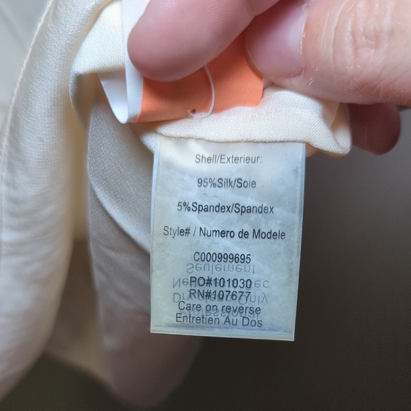 Alice + Olivia Elegant Cream Silk Sleeveless Blouse Women's Size L* - Picture 3 of 4